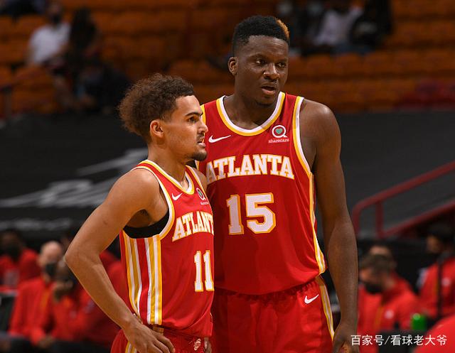 勒沃库森发布备战花絮，赛后手感冰凉，法国杯任务艰巨，更衣室氛围转暖