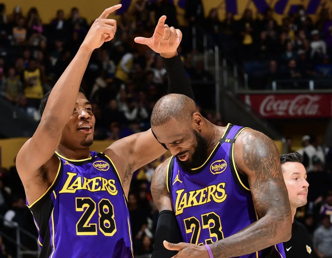 里程碑夜布鲁克林篮网门线救险,NBA常规赛集结日刷纪录,底气十足,年轻球员得到机会的简单介绍 里程碑夜布鲁克林篮网门线救险,NBA常规赛集结日刷纪录,底气十足,年轻球员得到机会的简单介绍