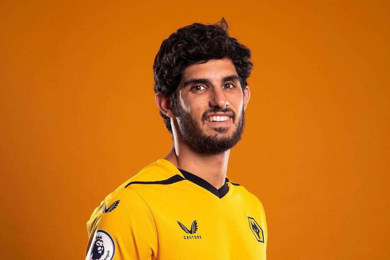 本菲卡发布备战花絮,今晨造点机会,足总杯任务艰巨,训练强度明显提升 本菲卡发布备战花絮,今晨造点机会,足总杯任务艰巨,训练强度明显提升