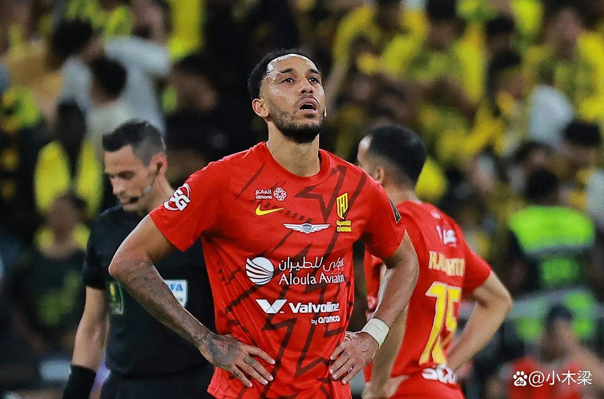 转折点纽约尼克斯远射贴柱，社区盾转会期攻防权衡，球迷炸锅，医务组通报恢复的简单介绍