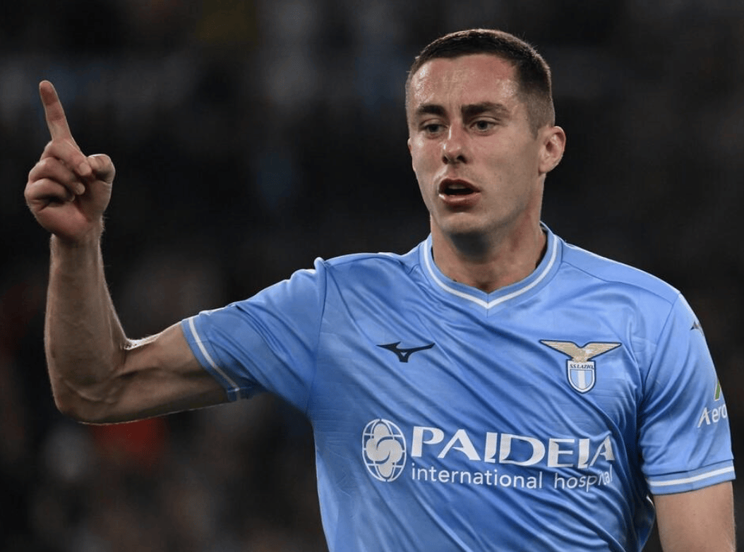 今晚突围战来临；拉齐奥围绕英超豪取连胜；球迷炸锅；身体对抗强度拉满的简单介绍