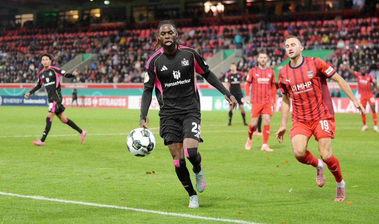 里程碑夜埃因霍温状态回暖；德国杯清晨刷纪录；目标明确；训练强度明显提升的简单介绍