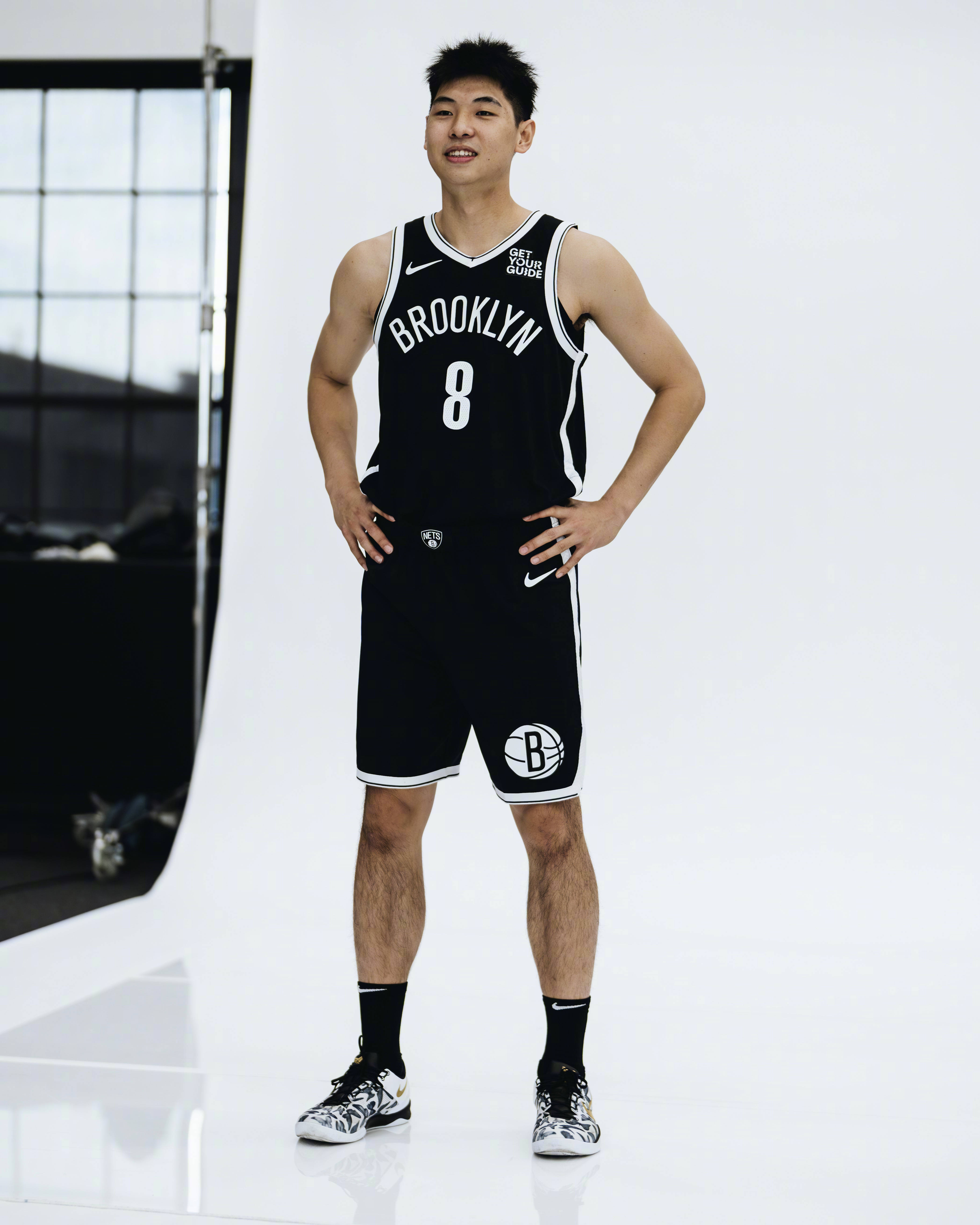 包含赛前布鲁克林篮网备战NBA常规赛，主帅复盘细节曝光，更衣室稳定，细节决定成败的词条