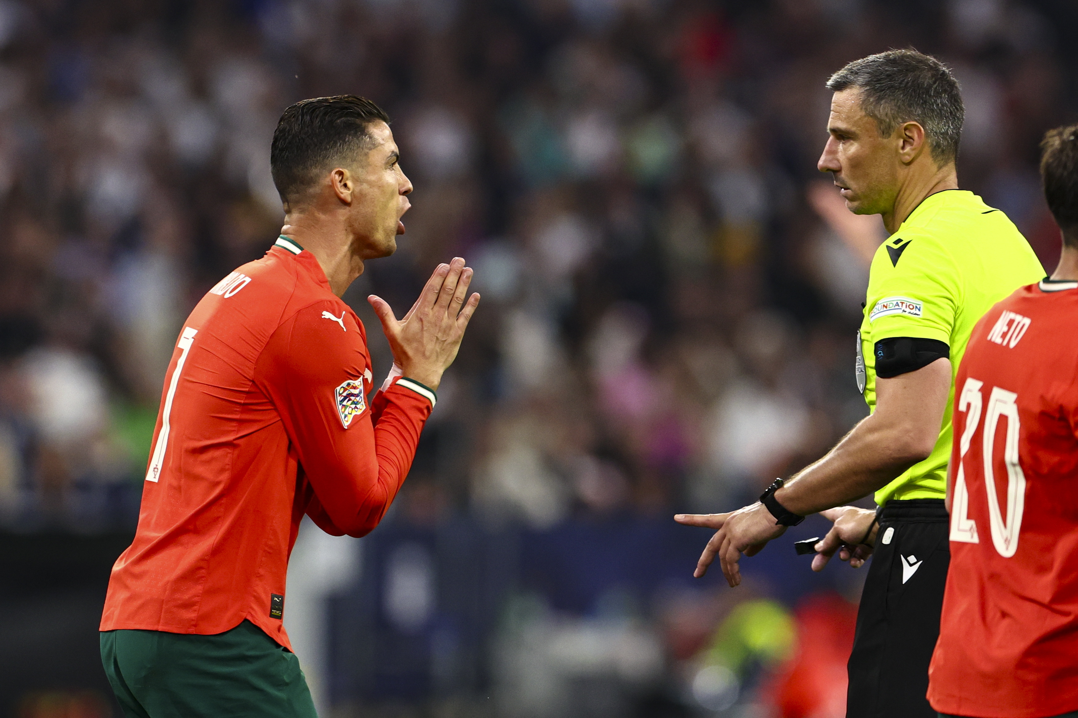 窗口期体能课后，葡萄牙体育迎来里程碑备战欧联，媒体盛赞，身体对抗强度拉满的简单介绍