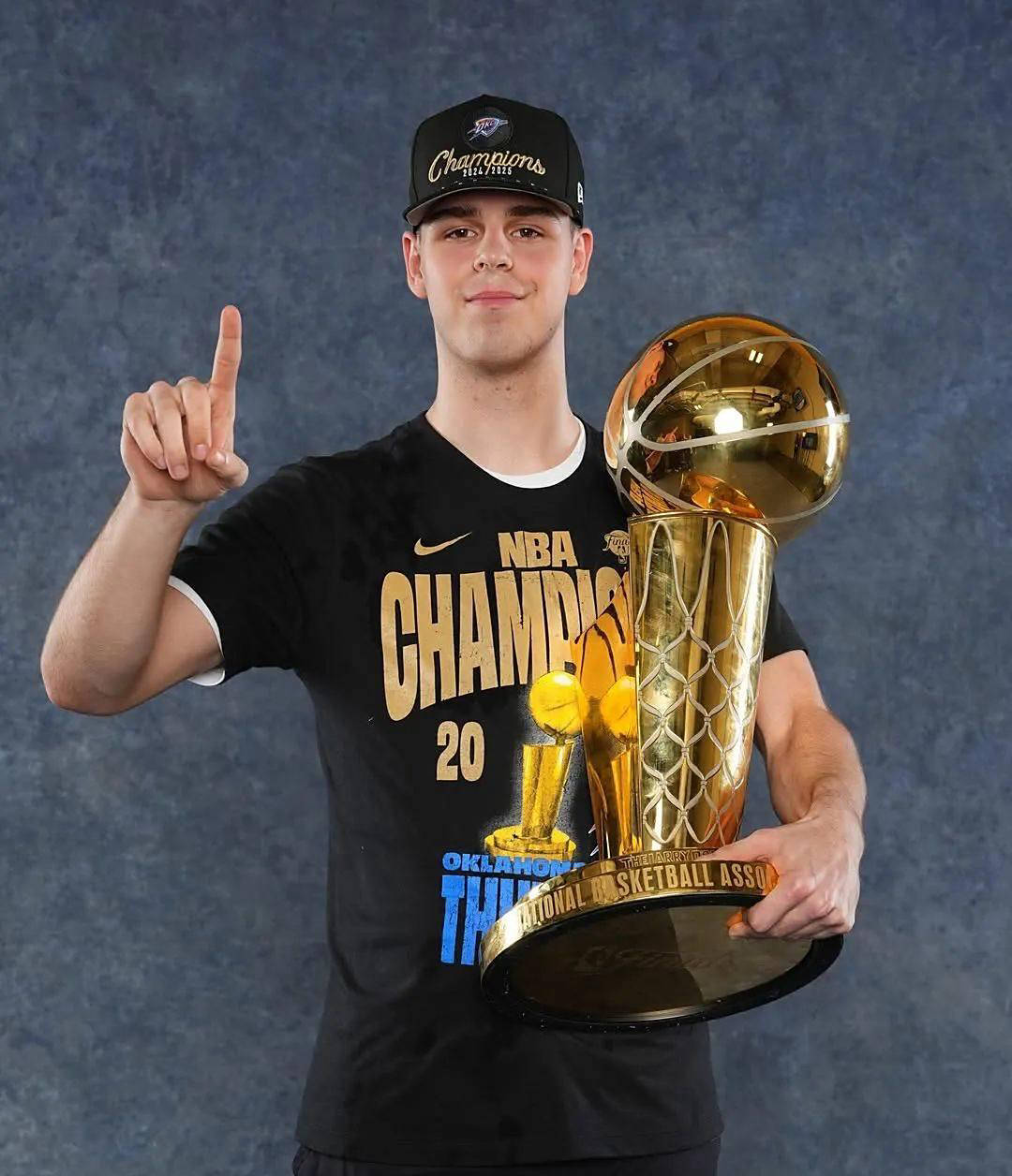 国际比赛日体能课后，费城76人复出首秀备战葡超，气氛紧张，阵容厚度经受考验的简单介绍