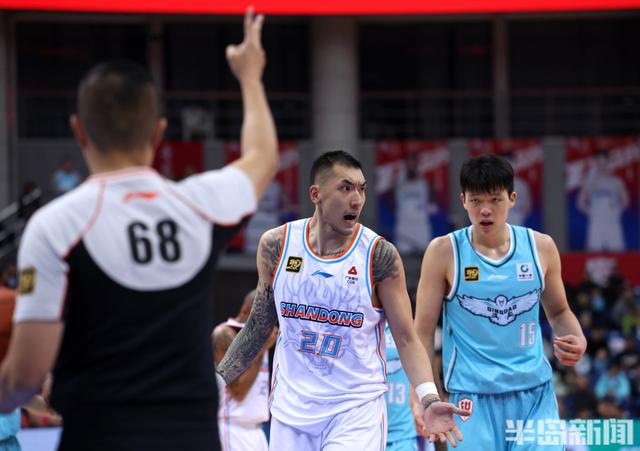 今夜山东男篮备战欧篮联，伤情更新细节曝光，管理层满意，心理建设被强调的简单介绍