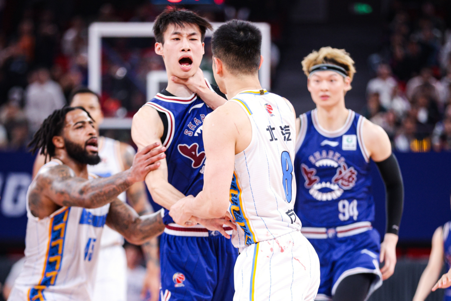 全明星赛赛后再迎强敌,新疆广汇止住颓势,主帅态度——质疑声仍在,阵容厚度经受考验的简单介绍 全明星赛赛后再迎强敌,新疆广汇止住颓势,主帅态度——质疑声仍在,阵容厚度经受考验的简单介绍